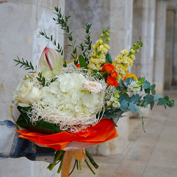 buchet de flori cu hortensie